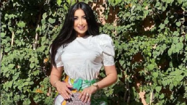 بقيتي شبه هيفاء وهبي.. دنيا بطمة تثير الجدل بعد تغيير ملامحها وتعليقات مثيرة من الجمهور | شاهد