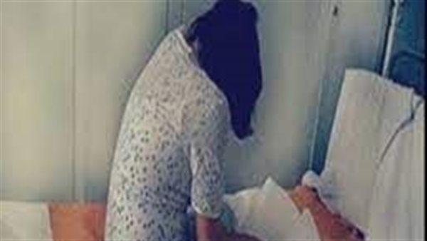 طفلة غير شرعية.. تفاصيل القبض على سيدة ألقت جثة طفلتها داخل صندوق قمامة بالقاهرة