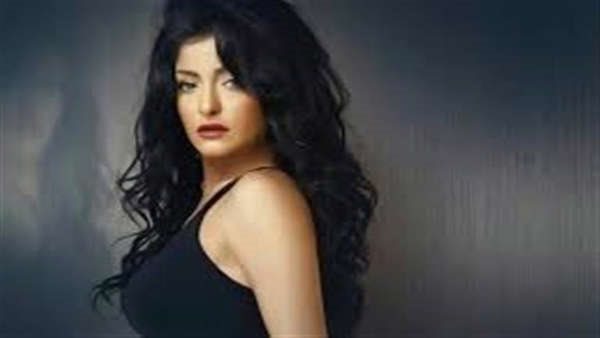 لن تتراجع.. تطور مثير في أزمة علا غانم مع زوجها السابق