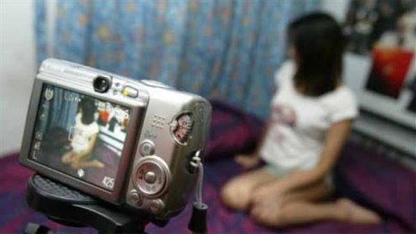 أعز صاحباتها..تفاصيل مثيرة جديدة في نشر صور فاضحة لسيدة الجيزة