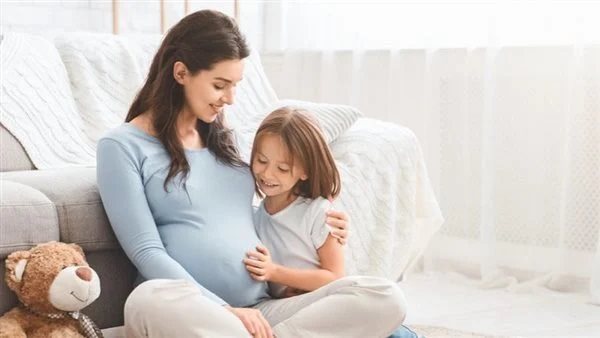 مبلغ استثماري.. الحكومة تزف بشرى سارة لكل أم تنجب طفلين فقط | فيديو