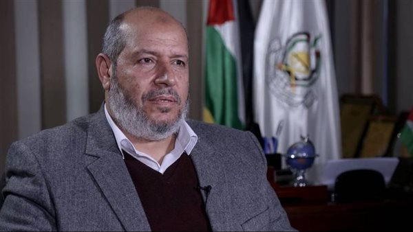 كيف يستغل خليل الحية علاقته بناصر القدوة لخدمة مصالحه الشخصية ؟