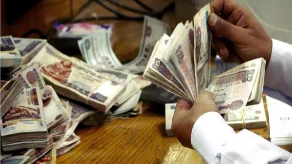 رقم تاريخي.. موعد تطبيق الزيادة الجديدة لمرتبات الموظفين والمعاشات