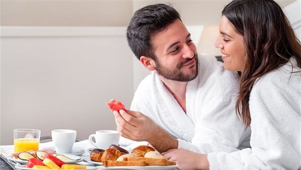 أبرزها الفلفل.. أطعمة مفيدة قبل العلاقة الزوجية 
