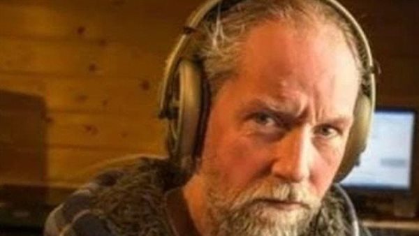 حذر من زلزال جديد.. العالم الهولندي يهاجم فتاة سورية لهذا السبب