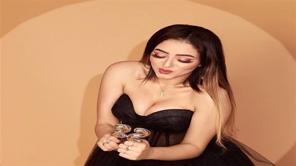 لهذا السبب..عقوبة تصل للإعدام في انتظار البلوجر آية إيهاب 