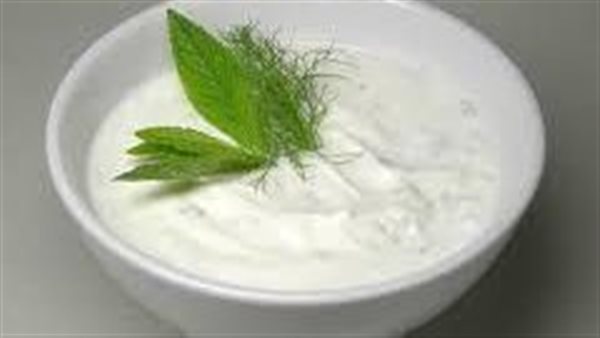 منها الزبادي.. أطعمة للرجل تقوي العضلات 