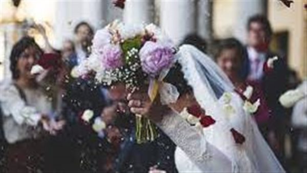 ماحضرش الفرح.. عائلة عروس تحتجز أهل الزوج لحين استرداد مصاريف الزفاف