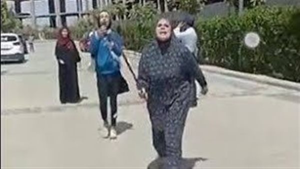 شتائم وألفاظ خارجة.. فيديو صادم لخناقة كمبوند الشيخ زايد | شاهد