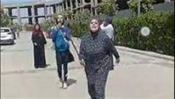 ألفاظ مسيئة وسيدة بالمقشة.. تفاصيل جديدة عن فيديو مشاجرة كمبوند الشيخ زايد