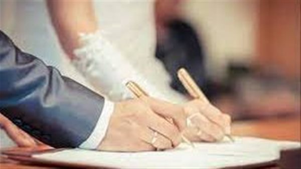 نقيب المأذونين يحسم الجدل.. حقيقة زيادة أسعار توثيق عقود الزواج بعد العيد | فيديو