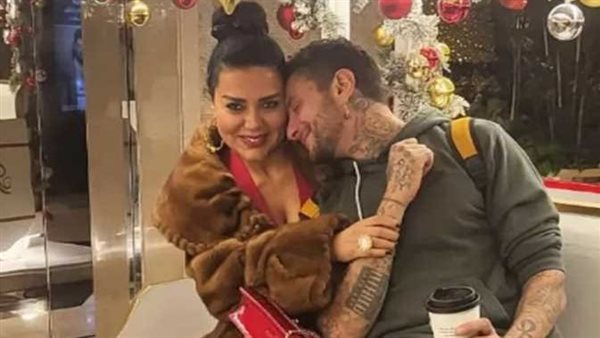 الفنانة تحسم الجدل..حقيقة ارتباط رانيا يوسف وأحمد الفيشاوي