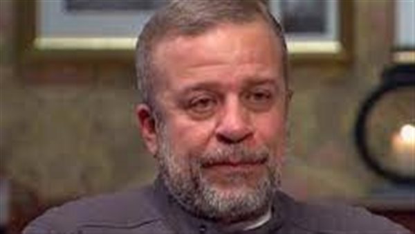 بسبب هؤلاء.. لفظ خارج من شريف منير على الهواء | فيديو