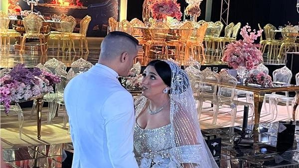 لن تتوقعه..رقم خرافي لتكلفة حفل زفاف حسن شاكوش