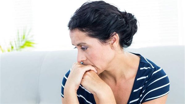 فوائدها مذهلة..أعشاب طبيعية تخفف الأعراض المزعجة لـ سن اليأس