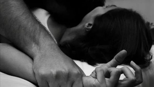 مات في الحجز.. مفاجأة جديدة في انتهاك دجال لجسد قاصر بموافقة والدها قربانا للجن بالجيزة 