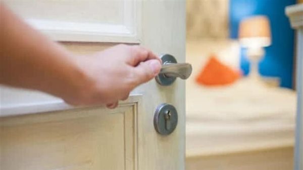 لهذه الأسباب.. يجب إغلاق باب غرفة النوم ليلا أثناء النوم