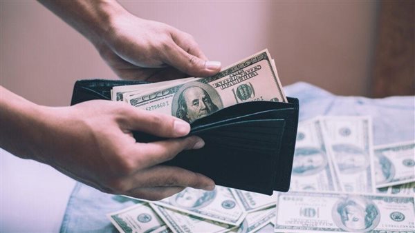 بداية التعاملات..سعر الدولار اليوم الثلاثاء 4-4-2023