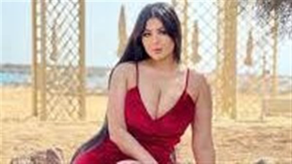 من إهانة الزي الفرعوني لفيديوهات خادشة.. ماهي العقوبة المتوقعة على سلمى الشيمي ؟