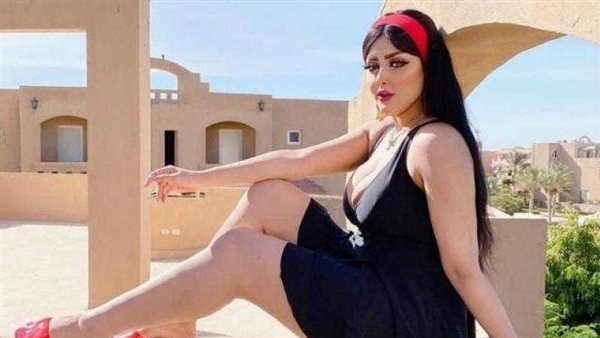 أعمال منافية للآداب.. تفاصيل مثيرة لقائمة اتهامات البلوجر سلمى الشيمي