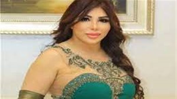 إعلامية مخاوية شياطين.. غادة إبراهيم تكشف سبب انهيارها في جنازة سمير صبري | فيديو