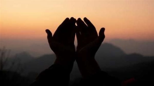 اغتنموها في رمضان.. 9 أوقات لا يرد فيها الدعاء | فيديو