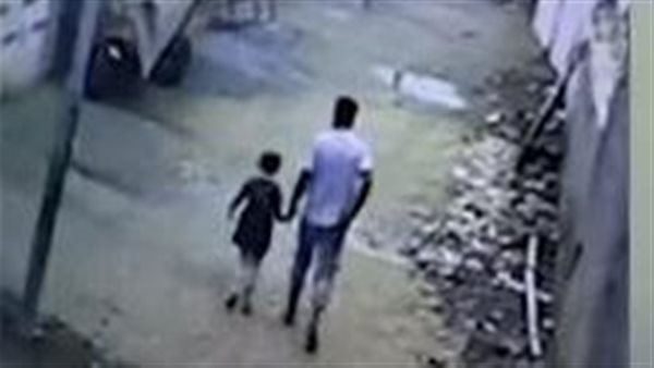 اغتصبها شاب وقتلها بطريقة مؤلمة.. جريمة مروعة ضحيتها تلميذة تهز دولة عربية | فيديو 