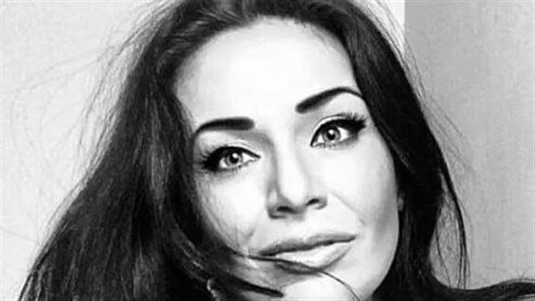  لسبب غريب.. امرأة حاولت قتل شبيهتها بقطعة تشيز كيك