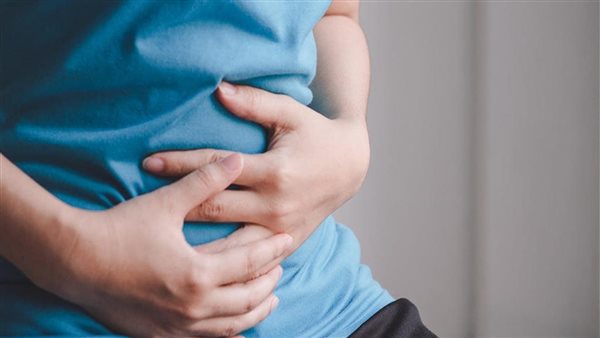 طبيب يكشف سبب حصوات المرارة وكيفية التخلص منها