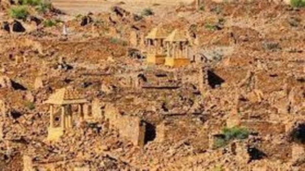 أشباح وأصوات عالية.. ما هو سر القرية المسكونة بالهند وأين اختفى سكانها؟ | شاهد