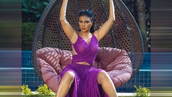 صعب يا نجمة.. فيديو لرانيا يوسف في الجيم يشعل السوشيال ميديا | شاهد