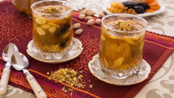 لن تتوقع.. هذا ما يحدث لجسمك لو بتكسر صيامك بكوب من البلح المنقوع