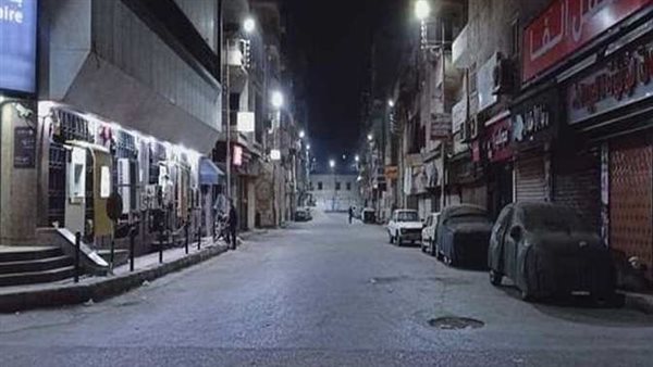 بعد تطبيق التوقيت الصيفي.. المواعيد الجديدة للمحلات والمطاعم والكافيهات