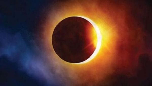 خسوف القمر 2023.. هل هو من علامات القيامة وماذا نفعل عند حدوثه؟ 