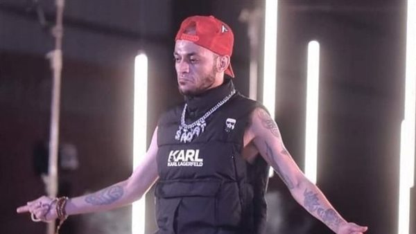 استعدوا لسهرة حمرا.. تفاصيل القبض على مطرب مهرجانات شهير وسيدة بفيلا بالشيخ زايد