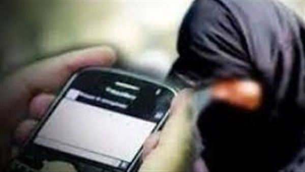 ابتزها بعد نهاية علاقة محرمة.. 5 أشخاص يخطفون شابًا بإمبابة لتصويره بـ قميص نوم