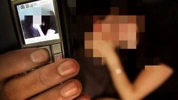 هفضحك بالصور بتاعتك.. التفاصيل الكاملة لواقعة تهديد وابتزاز سيدة عبر فيسبوك 