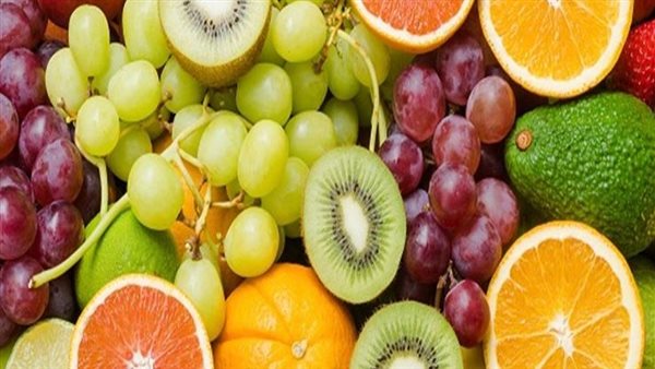  احترس منها..علامات تظهر عليك عند تناول الفاكهة المحقونة 