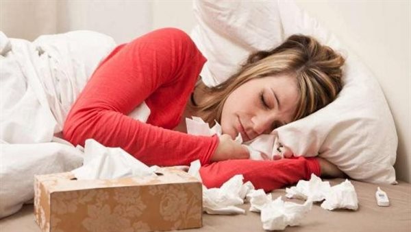 7 مشكلات صحية و5 بدائل فعالة.. أضرار النوم تحت المروحة