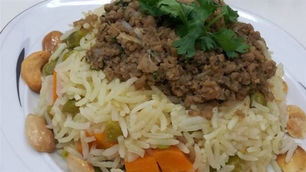 يسبب الإمساك وأمراض القلب.. مخاطر تناول الأرز يوميًا