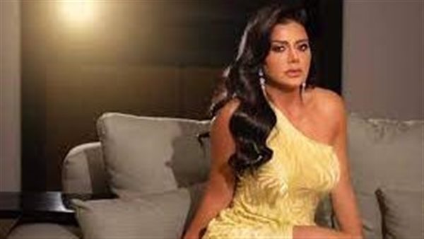 روجت لفيلم التاروت.. إطلالة جريئة لـ رانيا يوسف في أحدث ظهور | شاهد