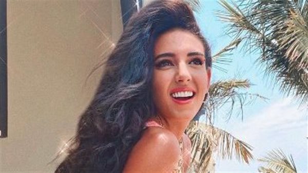 بعد طرحها مايوهات البوركيني.. هادية غالب تثير الجدل من بروفة فستان فرح | شاهد