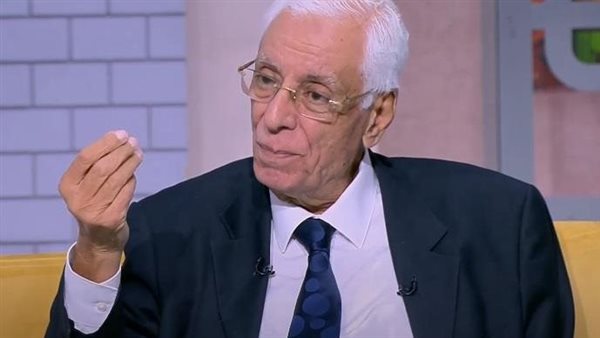 ترفع الكوليسترول في الدم.. حسام موافي يحذر من هذه الأطعمة بعد سن الـ40