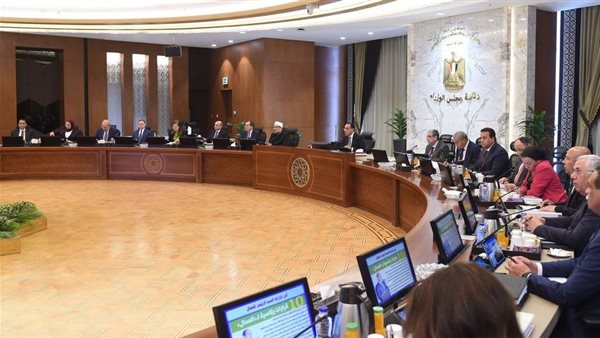 برئاسة مدبولي.. 10 قرارات عاجلة للحكومة في اجتماعها اليوم