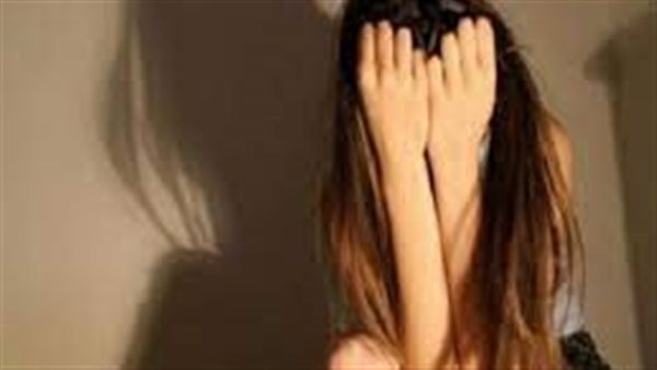 مقاطع مخلة على فيسبوك.. تفاصيل مثيرة في القبض على فتاة ببنها