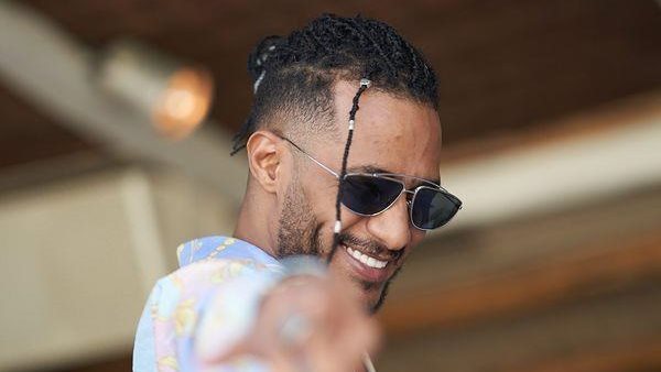 الوجه الآخر لنمبر ون..رجل يستغيث بمحمد رمضان والأخير يستجيب: أنا عينيا ليك