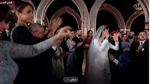 فيديو مبهج.. رقص الأميرة رجوة في حفل زفافها يشعل السوشيال ميديا | شاهد