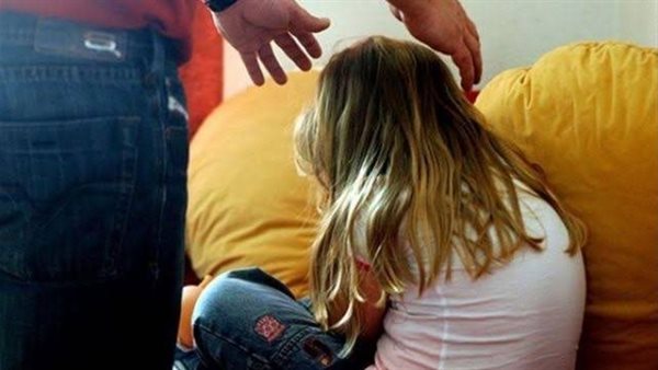 اغتصبهن تحت التهديد.. قرار جديد من النيابة ضد أب اعتدى جنسيا على طفلتيه