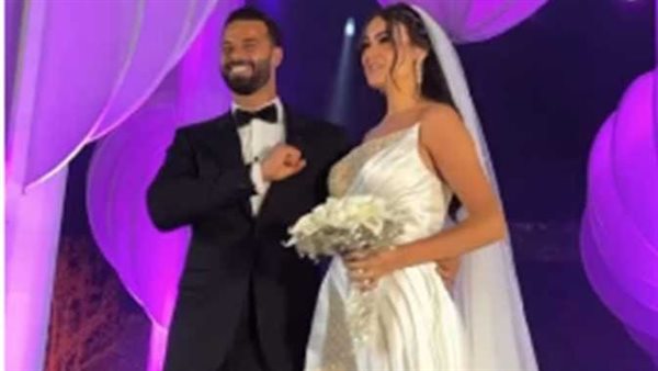 بحضور بسمة بوسيل.. وصلة رقص لـ ميرنا نور الدين مع أصدقائها في حفل زفافها | فيديو