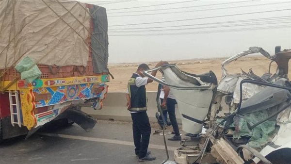 منظر بشع لا يتحمله بشر.. لقطات صادمة من موقع الحادث المروع بطريق الكريمات | شاهد